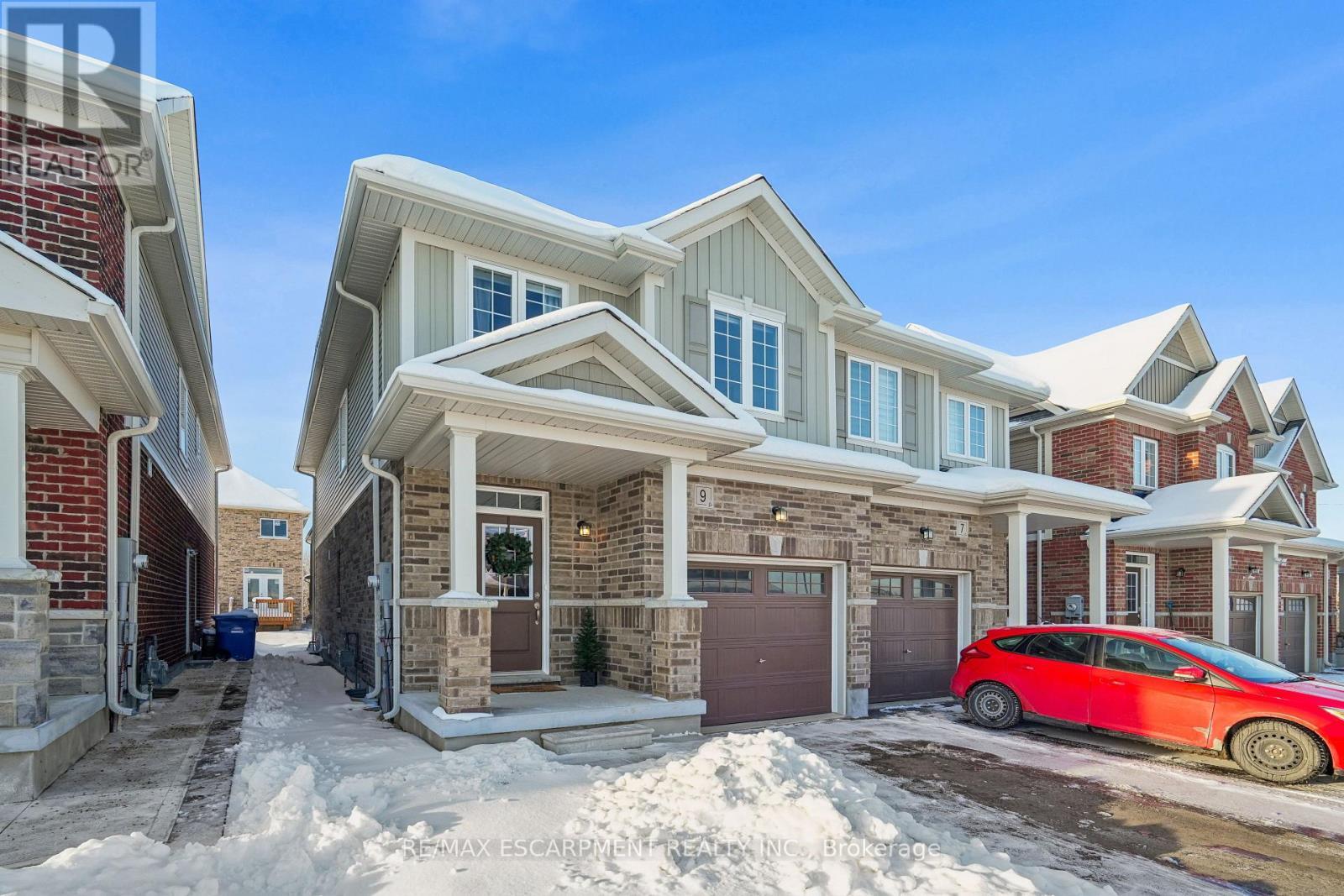 9 Elsegood Drive, Guelph, ON - Outdoor With Facade