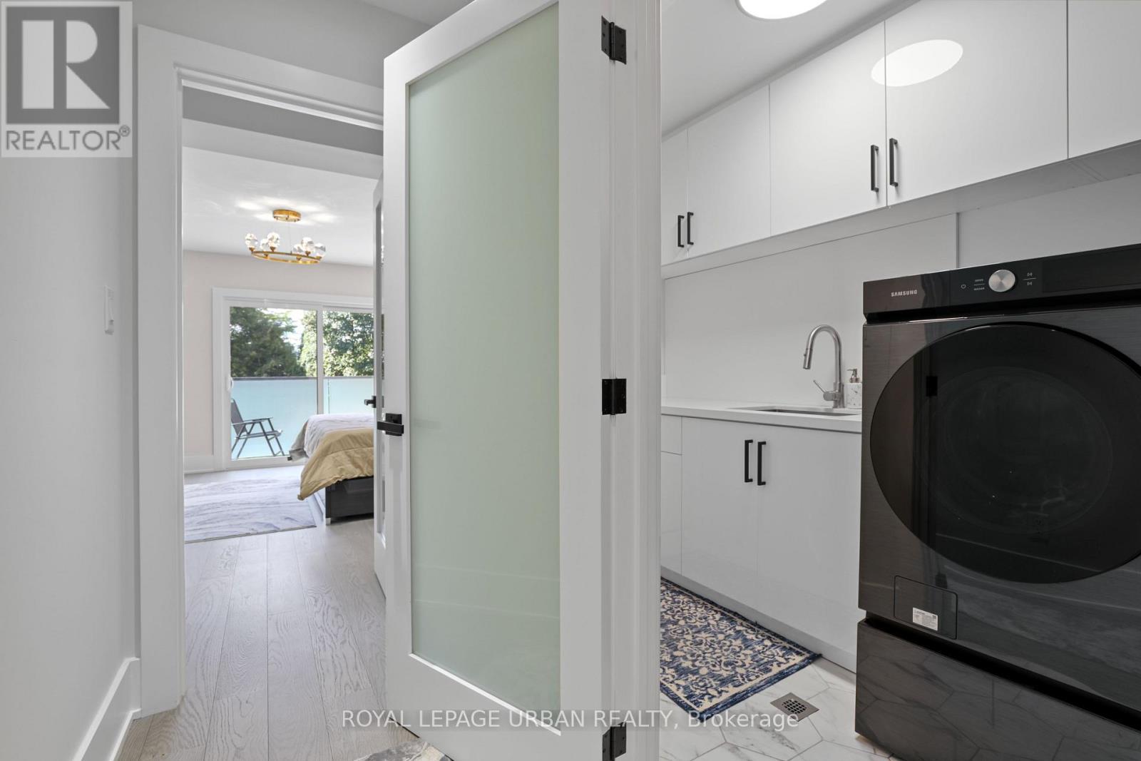 182 Parkview Hill Crescent, Toronto, ON - Indoor Photo Showing Laundry Room