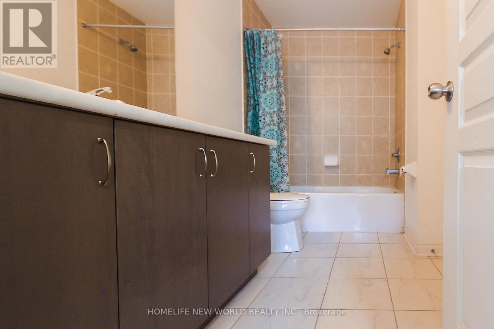 Main - 41 Pulpwood Crescent, Richmond Hill, ON - Indoor Photo Showing Bathroom