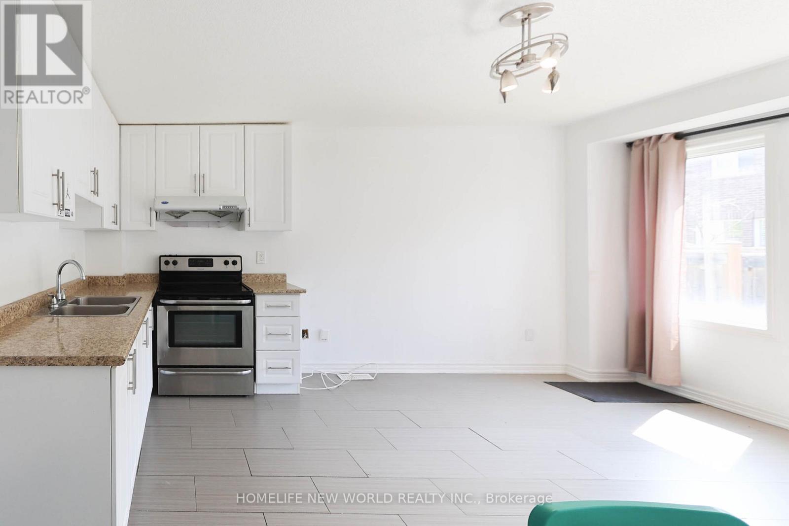 Main - 41 Pulpwood Crescent, Richmond Hill, ON - Indoor Photo Showing Kitchen With Double Sink