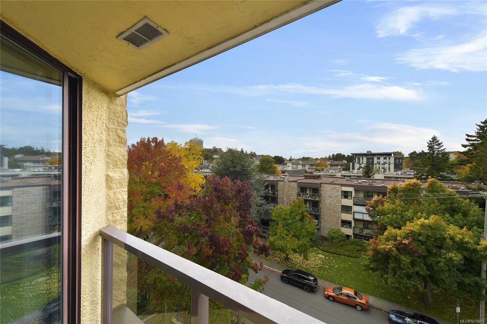 611-1745 Leighton Rd, Victoria, BC - Outdoor With View