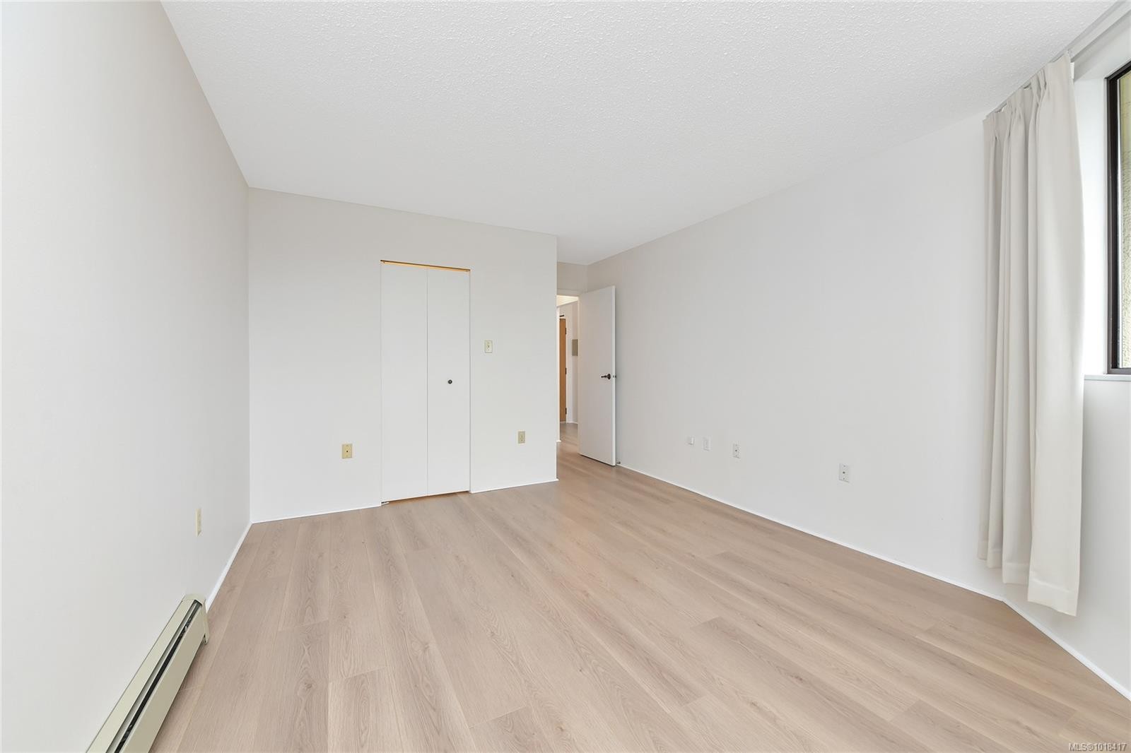 611-1745 Leighton Rd, Victoria, BC - Indoor Photo Showing Other Room