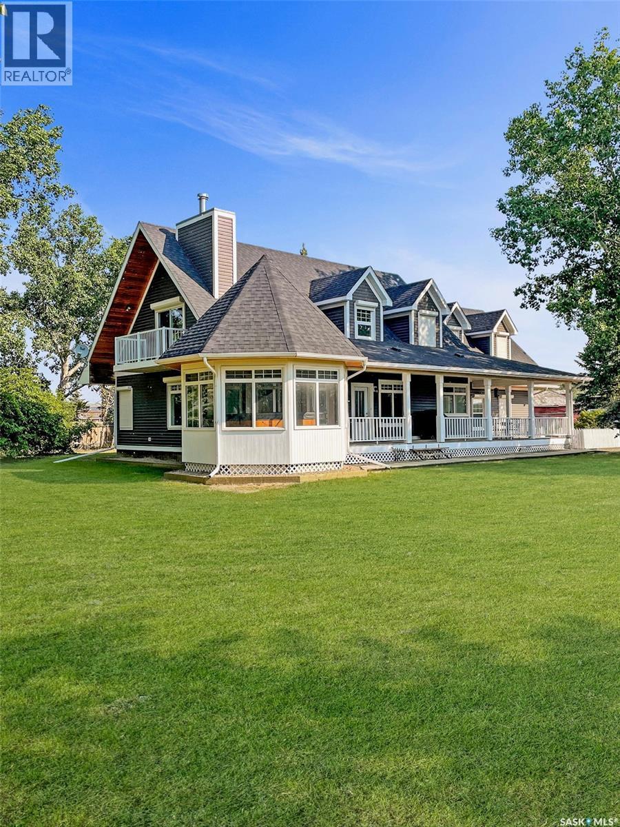 City Of Swift Current Acreage, Swift Current, SK - Outdoor With Deck Patio Veranda With Facade