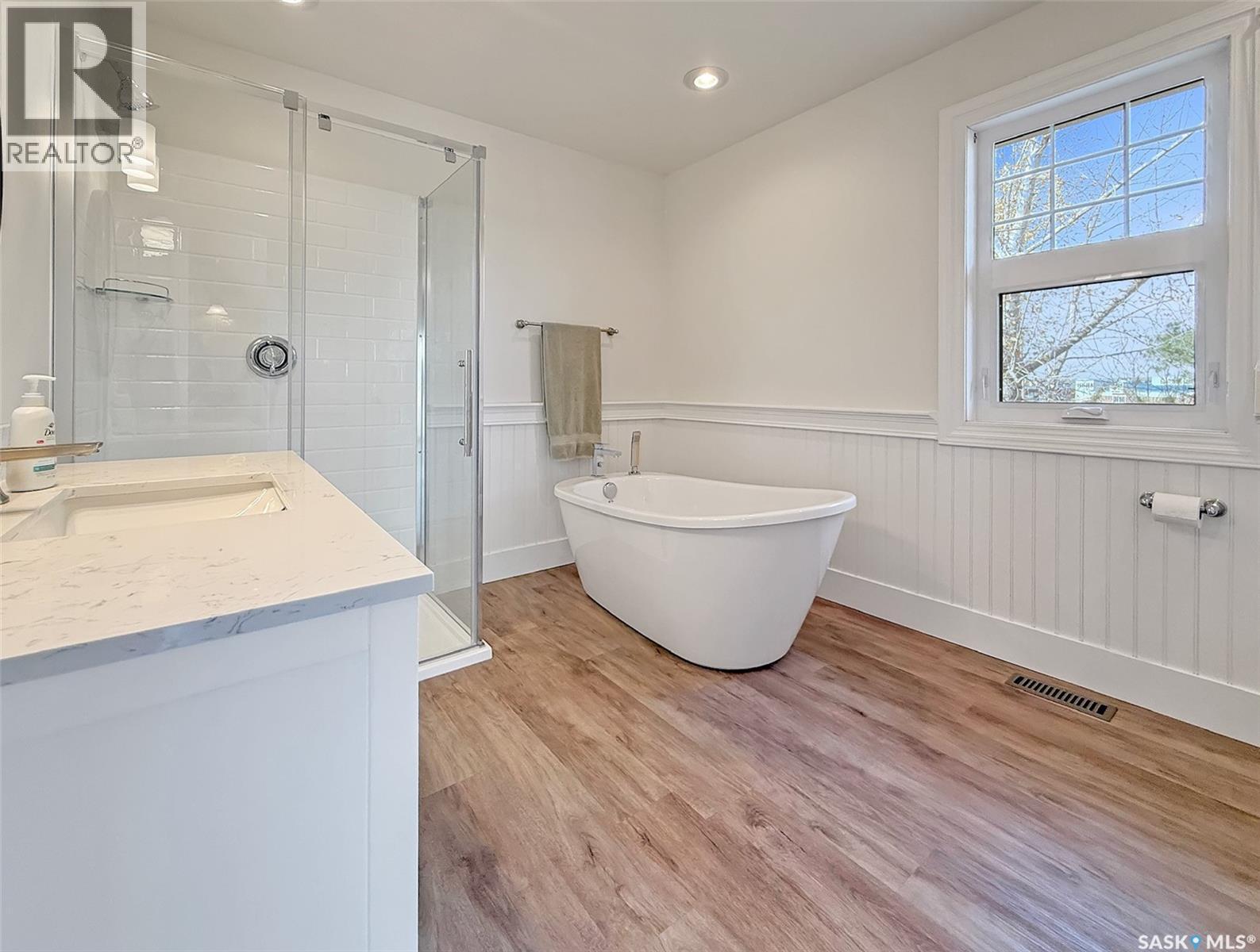 City Of Swift Current Acreage, Swift Current, SK - Indoor Photo Showing Bathroom