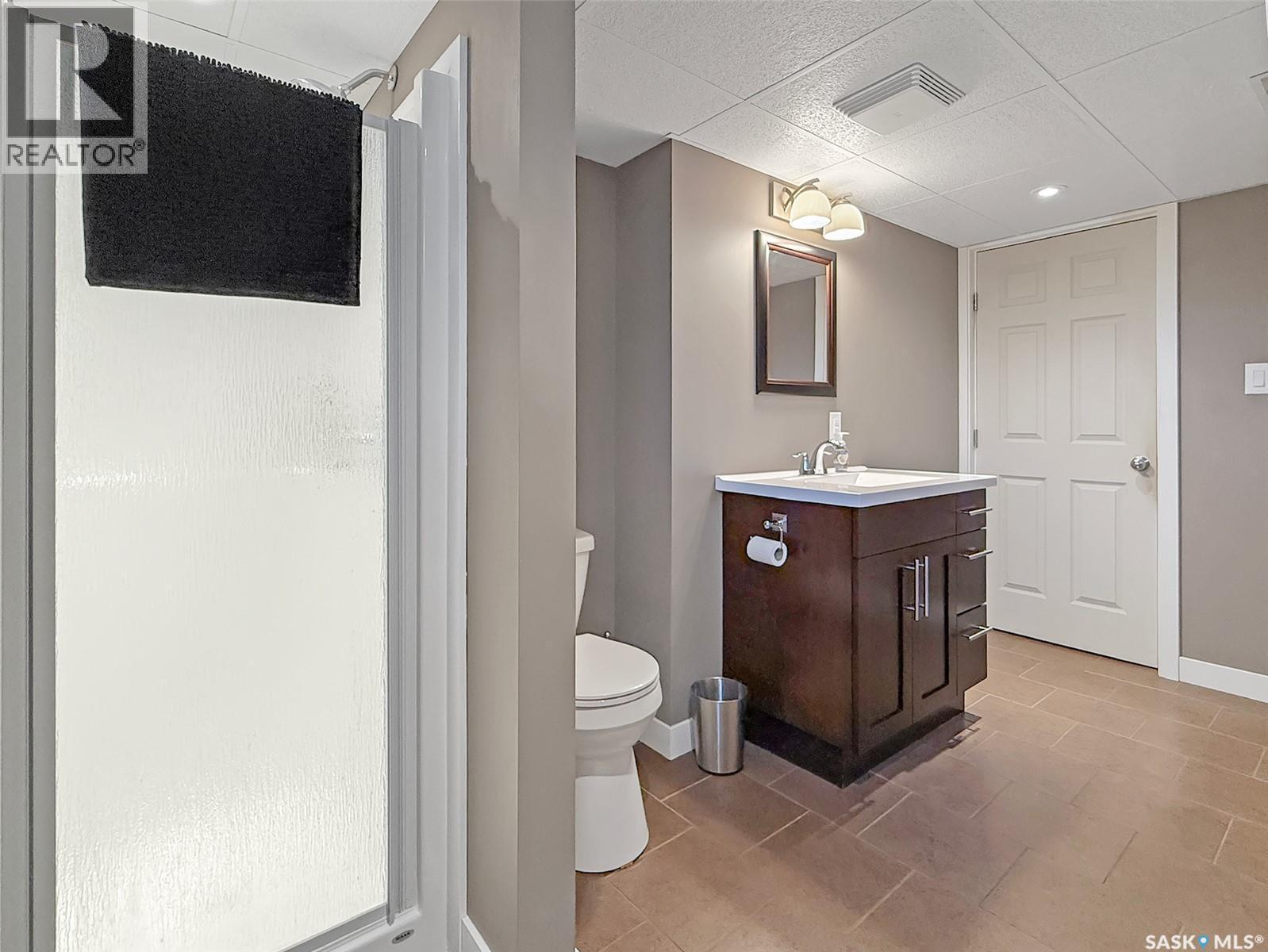 City Of Swift Current Acreage, Swift Current, SK - Indoor Photo Showing Bathroom