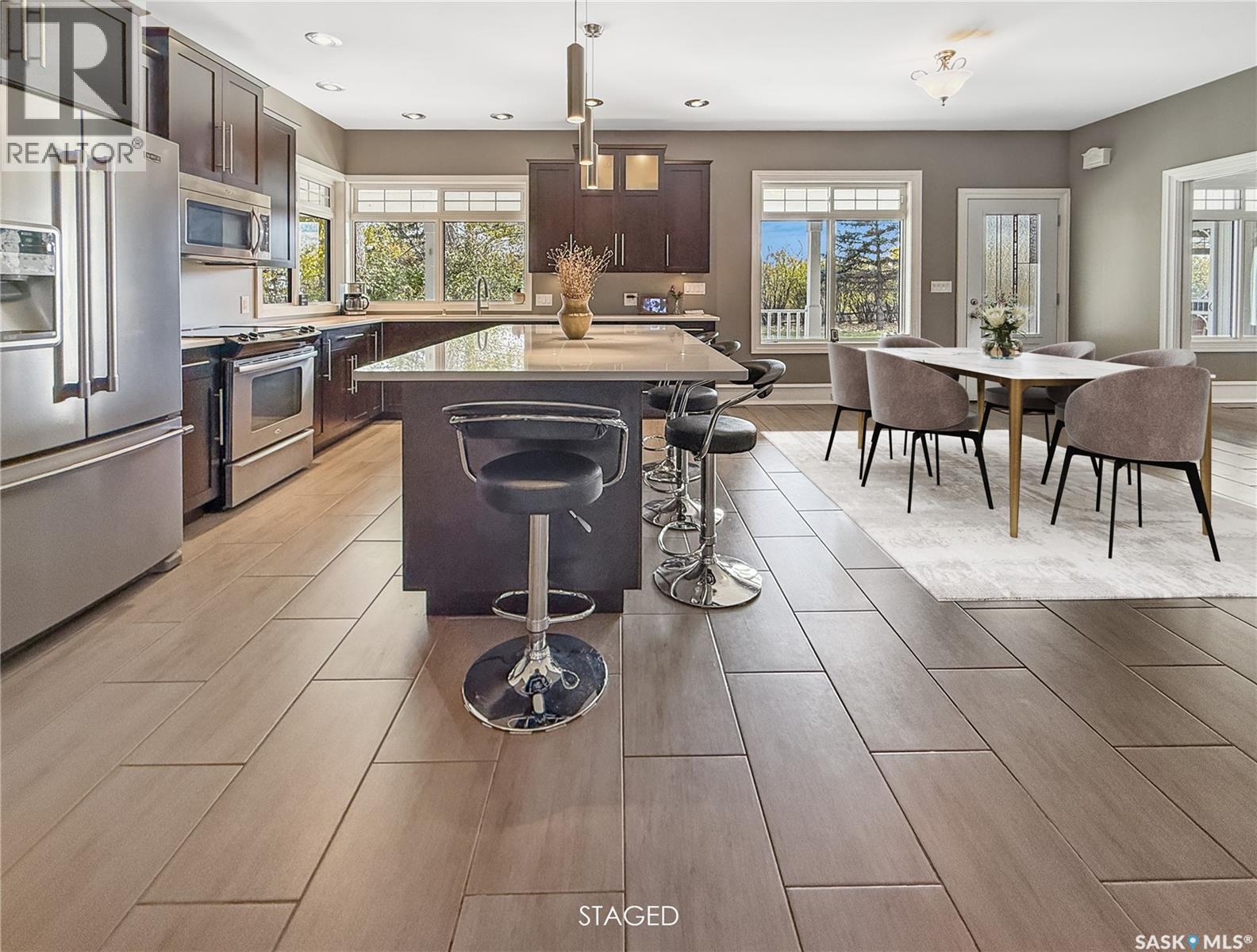 City Of Swift Current Acreage, Swift Current, SK - Indoor