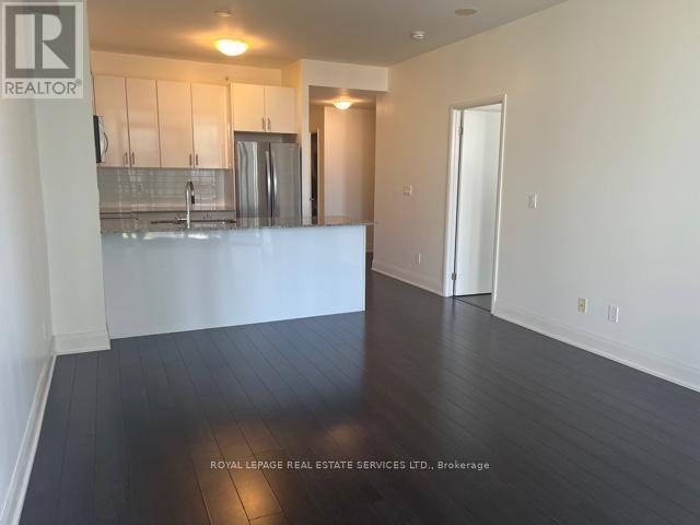 705 - 2900 Highway 7 W, Vaughan, ON - Indoor Photo Showing Kitchen