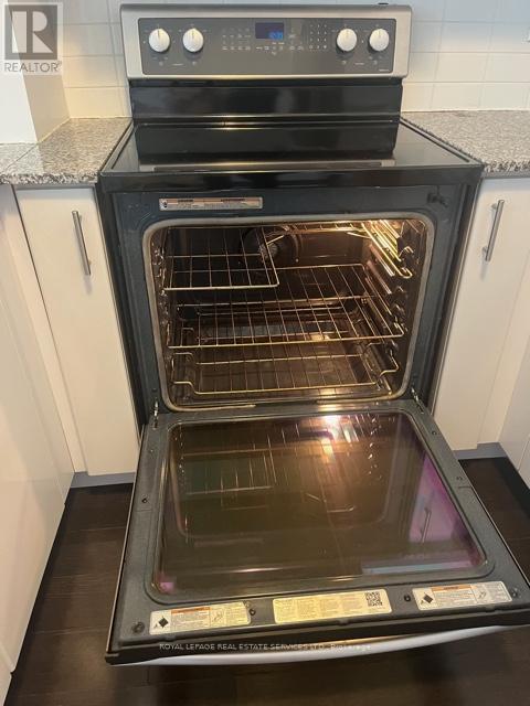 705 - 2900 Highway 7 W, Vaughan, ON - Indoor