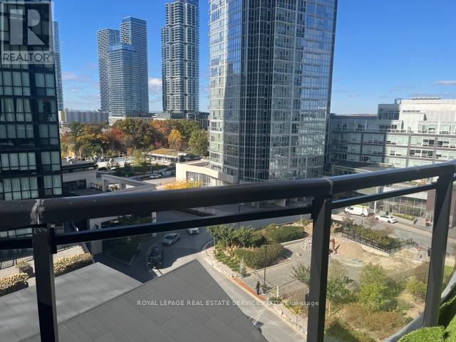 705 - 2900 Highway 7 W, Vaughan, ON - Outdoor With Balcony