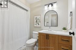 Family bathroom -