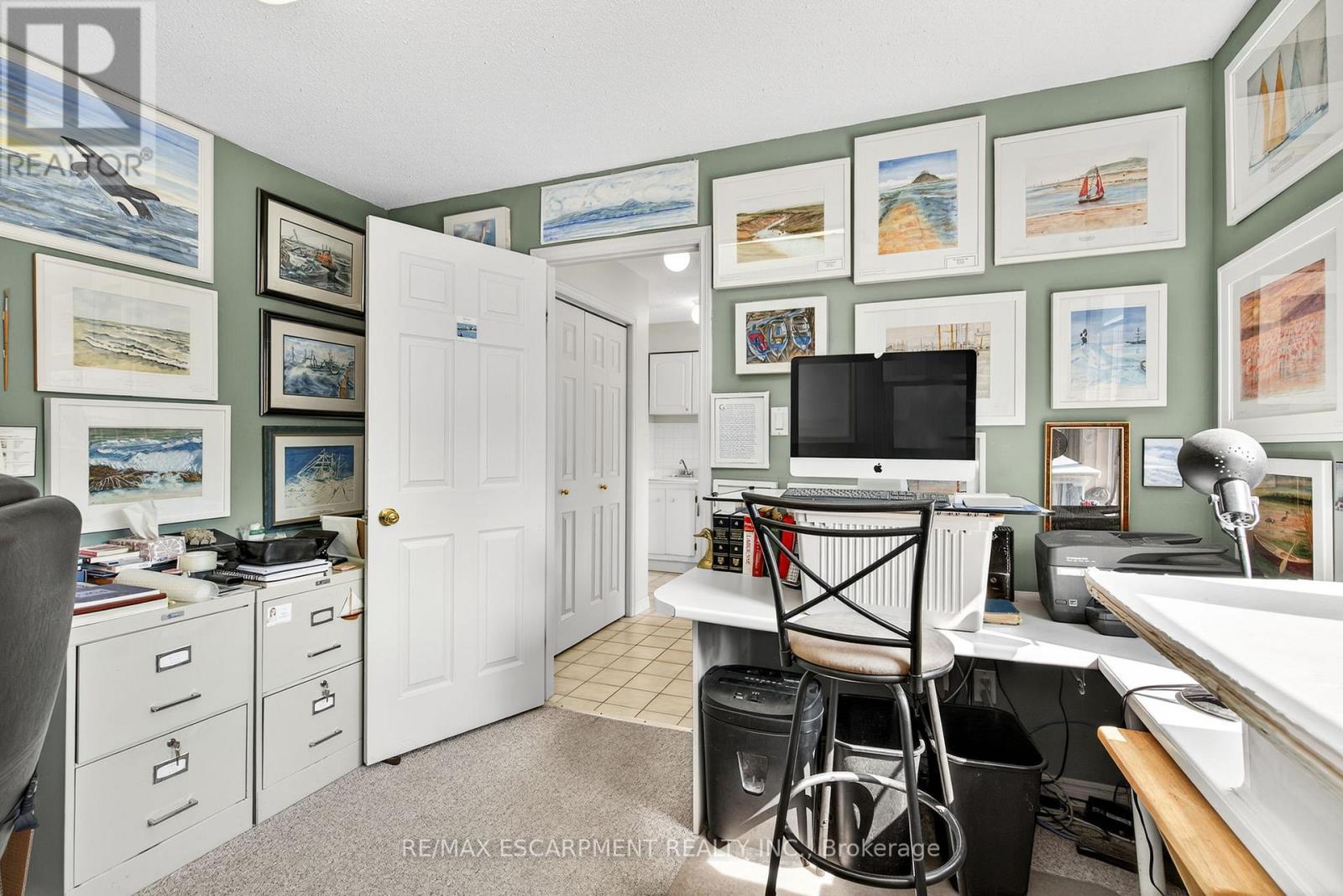 22 Weneil Drive, Hamilton, ON - Indoor Photo Showing Office