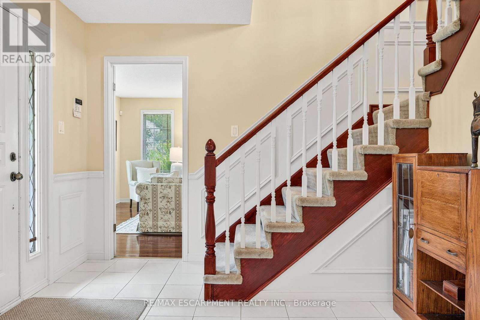 22 Weneil Drive, Hamilton, ON - Indoor Photo Showing Other Room