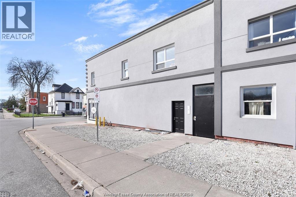 1188 Wyandotte Street East Unit# 4, Windsor, ON - Outdoor