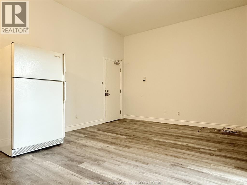 1188 Wyandotte Street East Unit# 4, Windsor, ON - Indoor Photo Showing Other Room