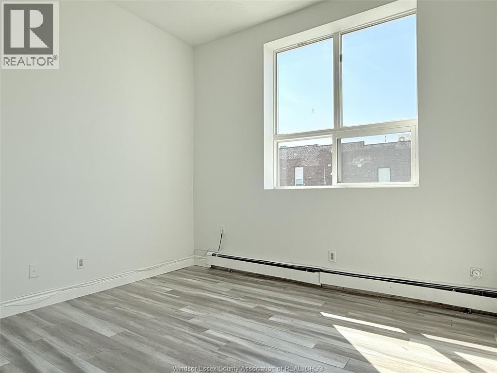 1188 Wyandotte Street East Unit# 4, Windsor, ON - Indoor Photo Showing Other Room