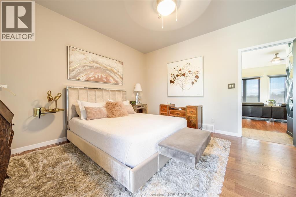914 Lakeshore Road 101, Maidstone, ON - Indoor Photo Showing Bedroom