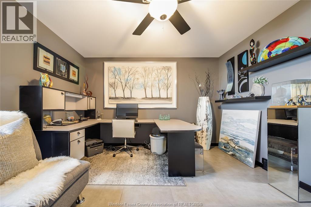 914 Lakeshore Road 101, Maidstone, ON - Indoor Photo Showing Office