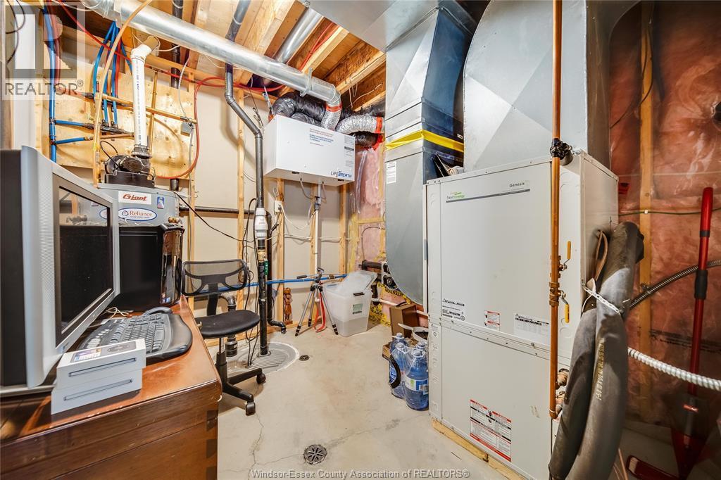 914 Lakeshore Road 101, Maidstone, ON - Indoor Photo Showing Basement