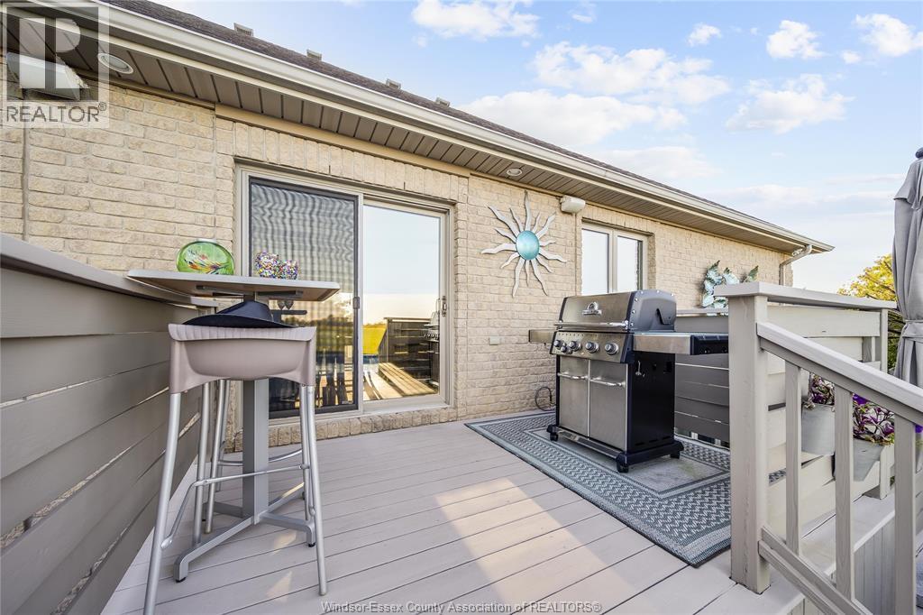 914 Lakeshore Road 101, Maidstone, ON - Outdoor With Exterior