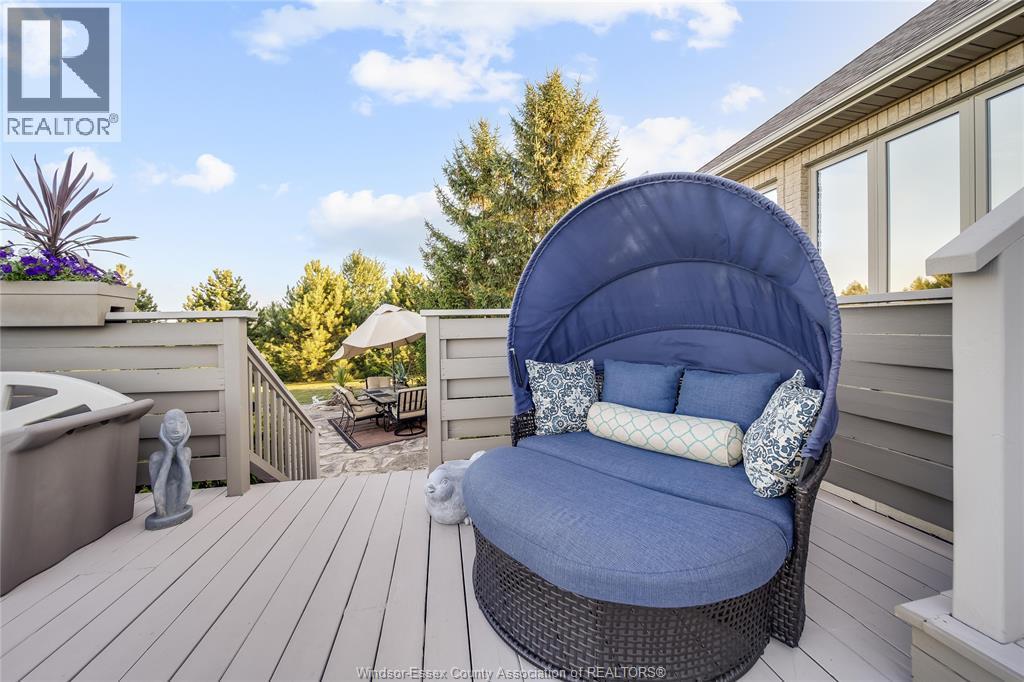 914 Lakeshore Road 101, Maidstone, ON - Outdoor With Deck Patio Veranda With Exterior