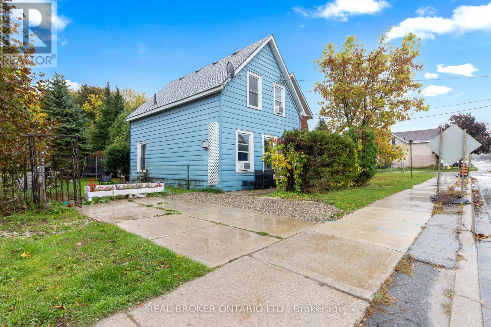 1323 2Nd Avenue W, Owen Sound, ON - Outdoor