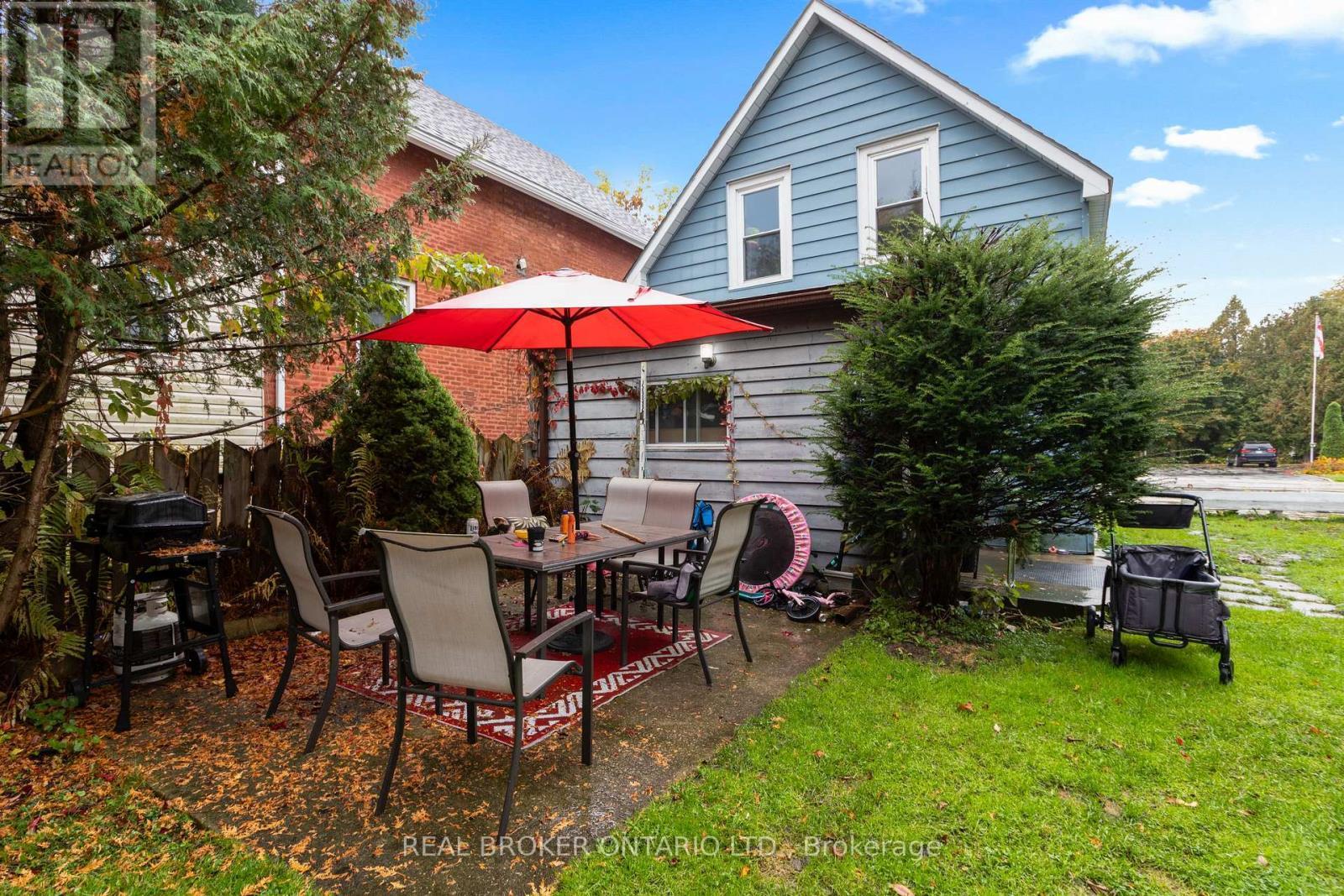 1323 2Nd Avenue W, Owen Sound, ON - Outdoor