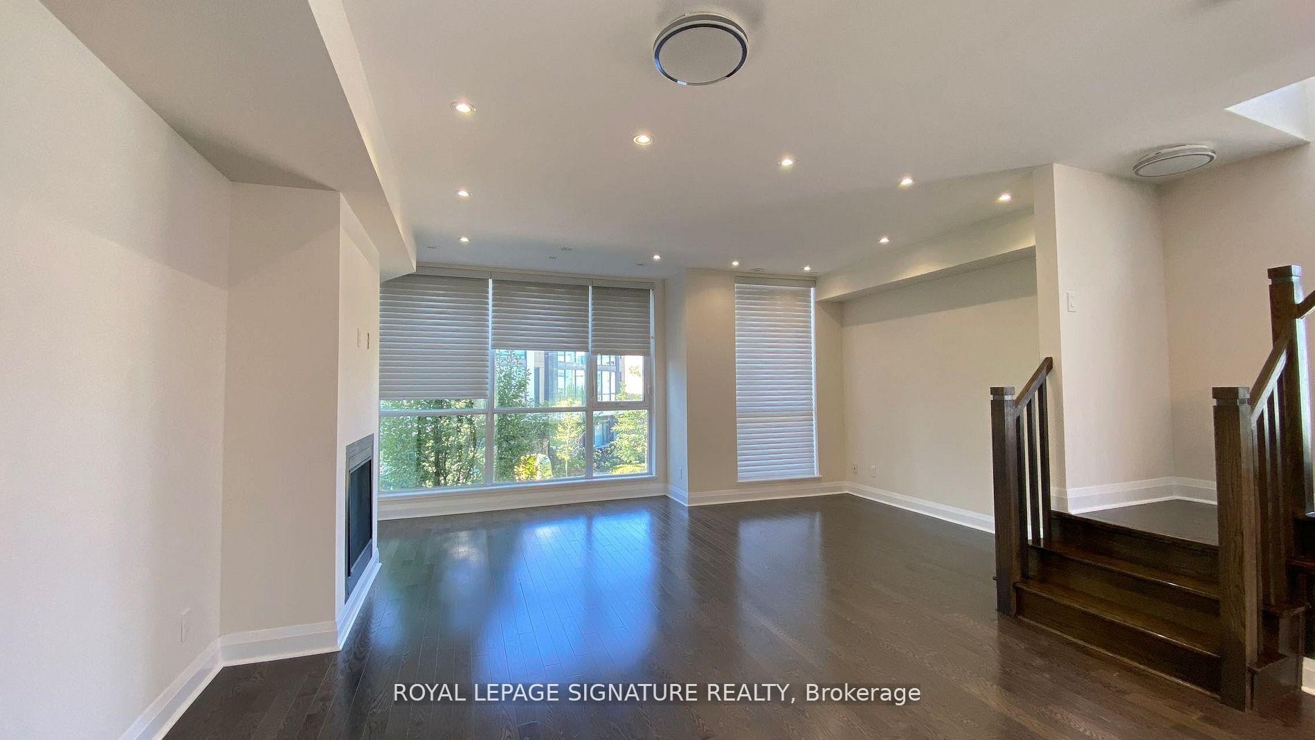 1-5040 Four Springs Avenue, Mississauga, ON - Indoor Photo Showing Other Room