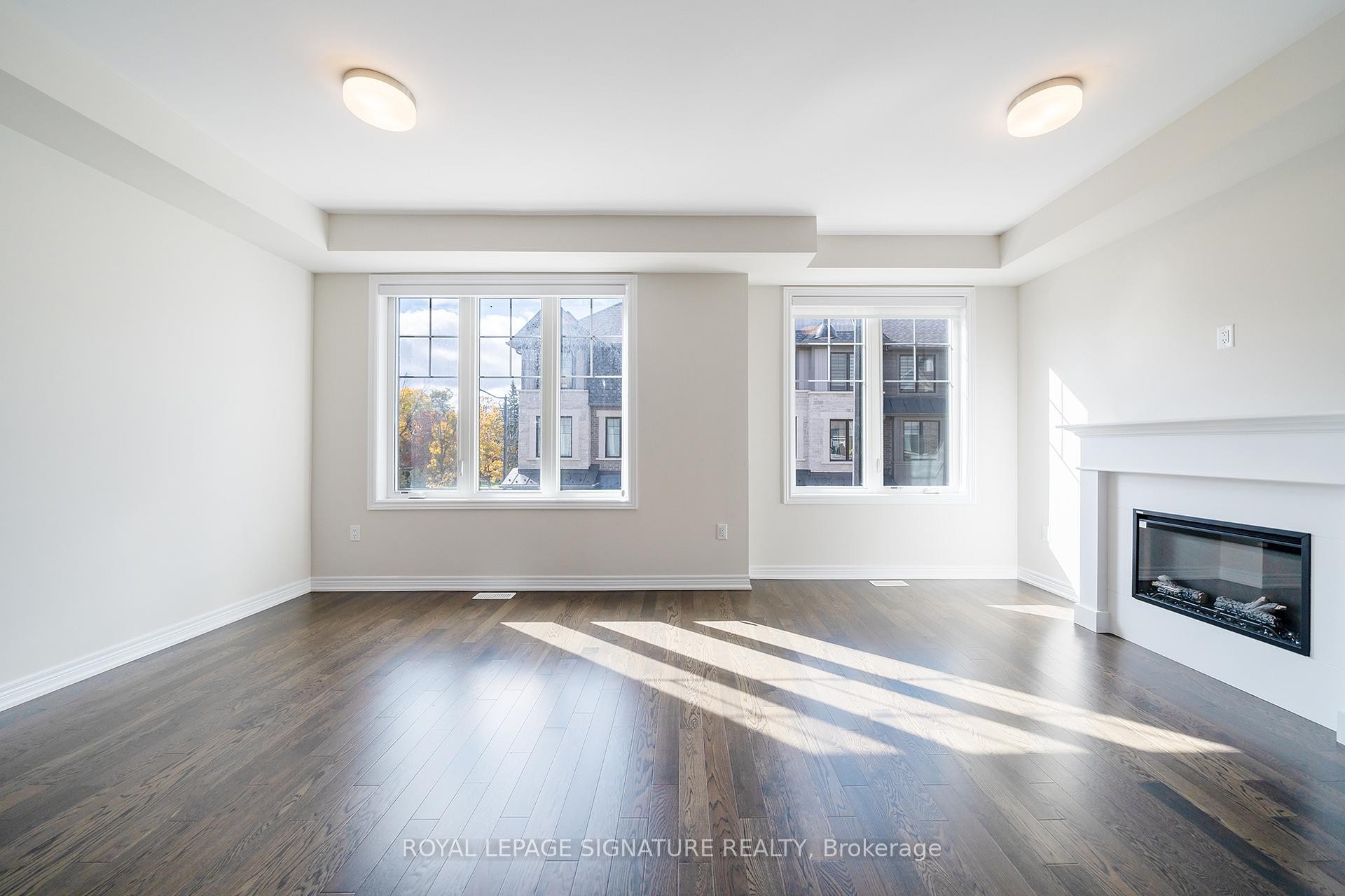13 Folcroft Street, Brampton, ON - Indoor Photo Showing Living Room With Fireplace