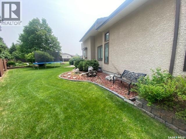 32 Windfield Place, Yorkton, SK - Outdoor