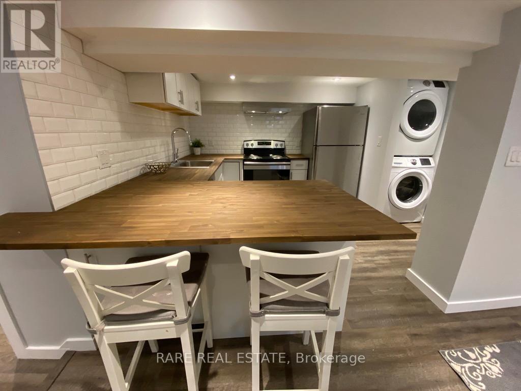 2491 Gerrard Street E, Toronto, ON - Indoor