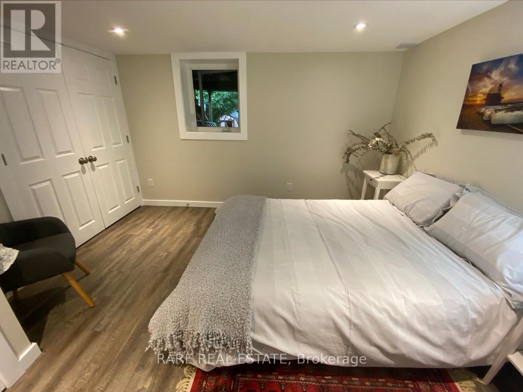 2491 Gerrard Street E, Toronto, ON - Indoor Photo Showing Bedroom