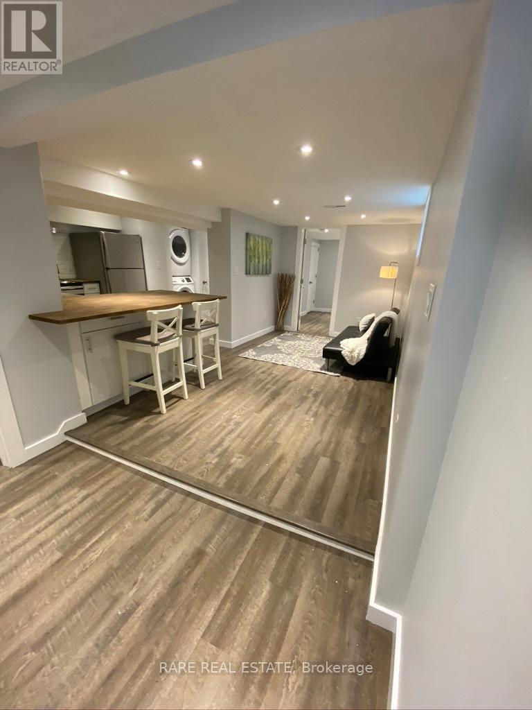 2491 Gerrard Street E, Toronto, ON - Indoor Photo Showing Other Room