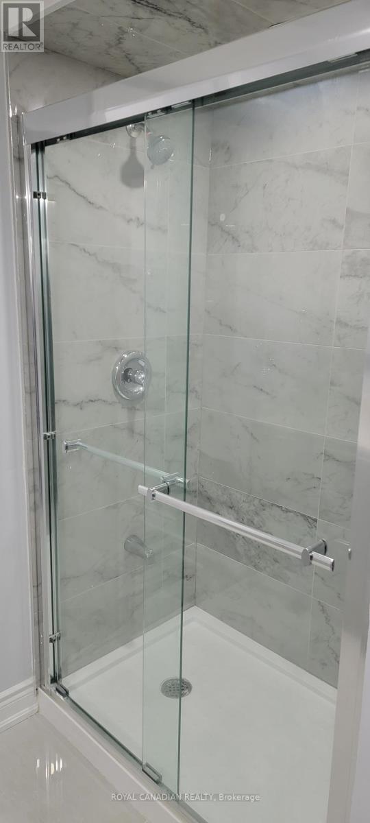 Bsmt - 84 Masters Green Crescent, Brampton, ON - Indoor Photo Showing Bathroom