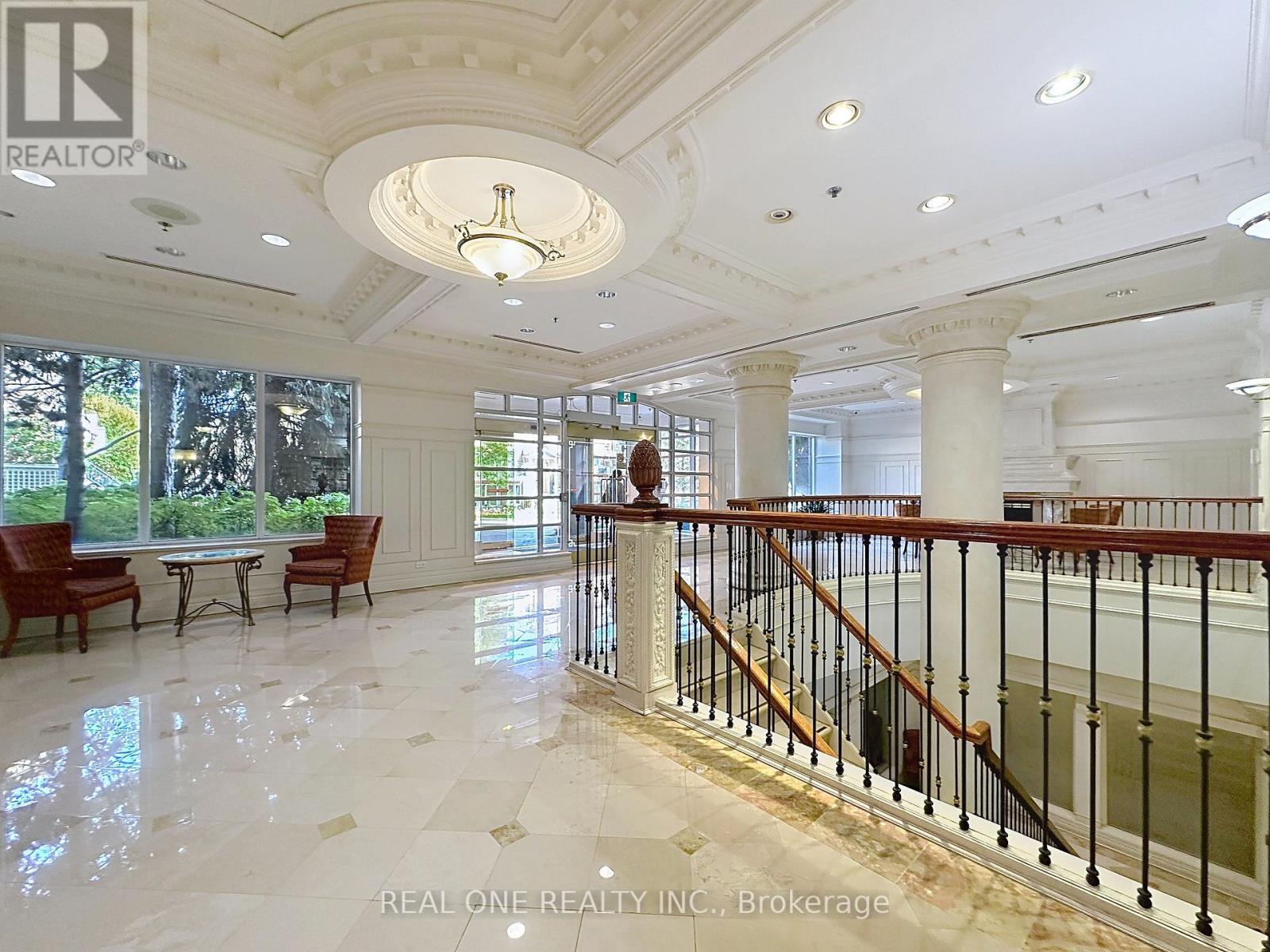 1708 - 18 Sommerset Way, Toronto, ON - Indoor Photo Showing Other Room