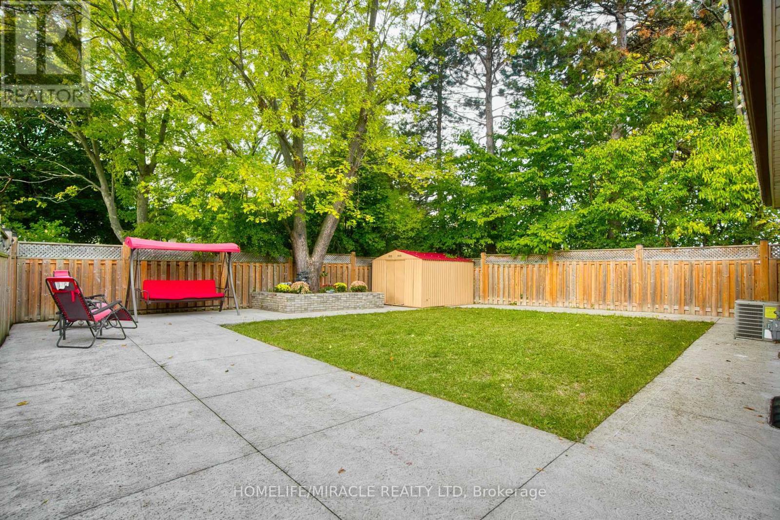 3353 Martins Pine Crescent, Mississauga, ON - Outdoor With Backyard