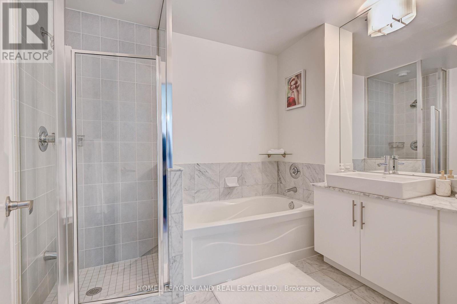 3008 - 65 Bremner Boulevard, Toronto, ON - Indoor Photo Showing Bathroom