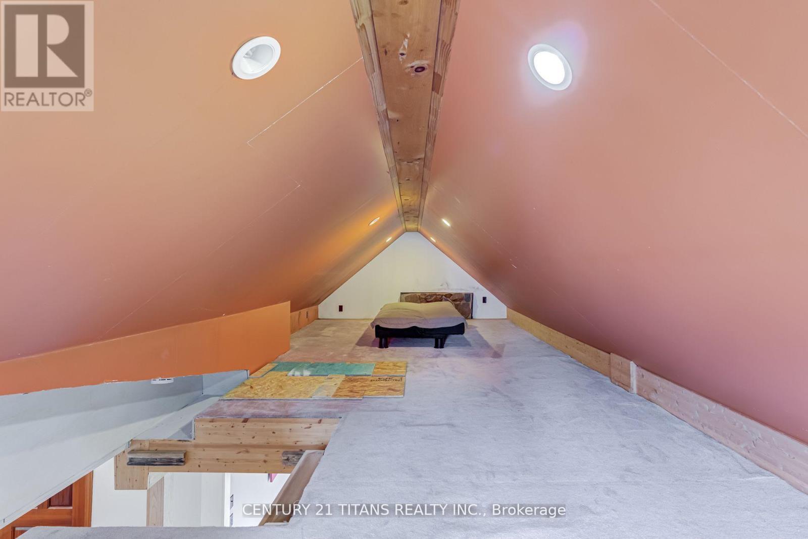 130 West Beach Road, Clarington, ON - Indoor Photo Showing Other Room