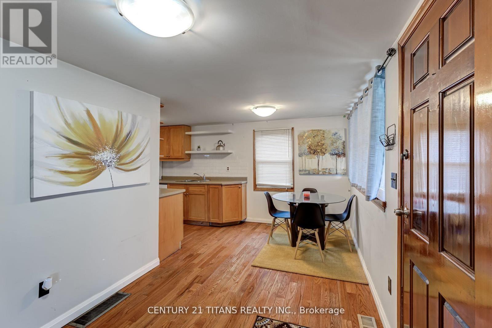 130 West Beach Road, Clarington, ON - Indoor Photo Showing Kitchen