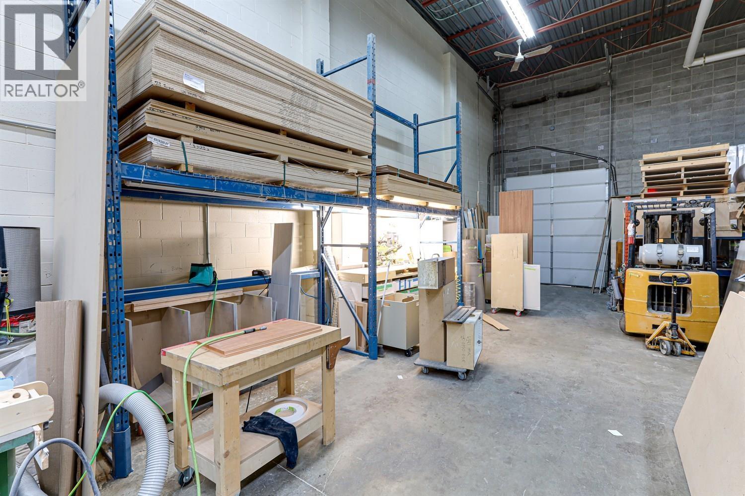 2572 Davies Avenue, Port Coquitlam, BC