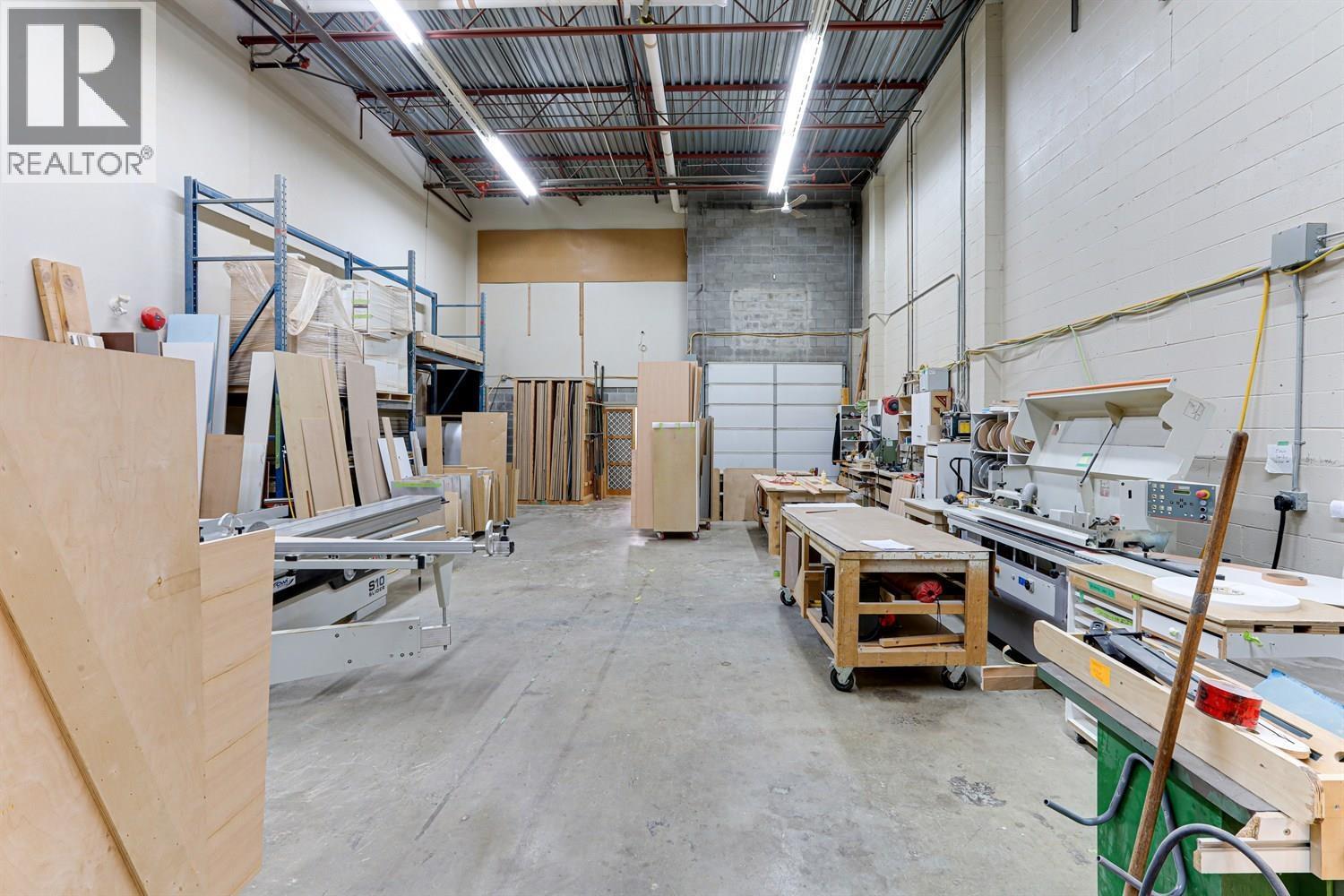 2572 Davies Avenue, Port Coquitlam, BC