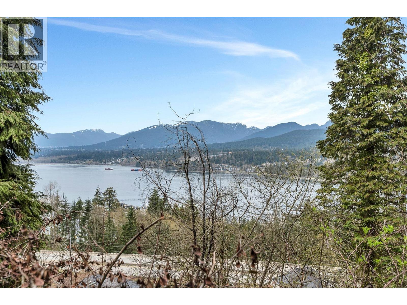 7235 7356 Bayview & Braeside Drive, Burnaby, BC