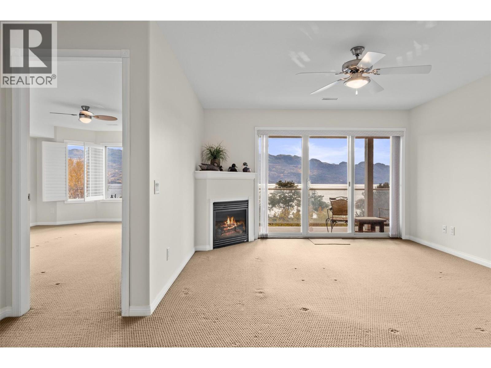 2100 Boucherie Road Unit# 28, West Kelowna, BC - Indoor With Fireplace