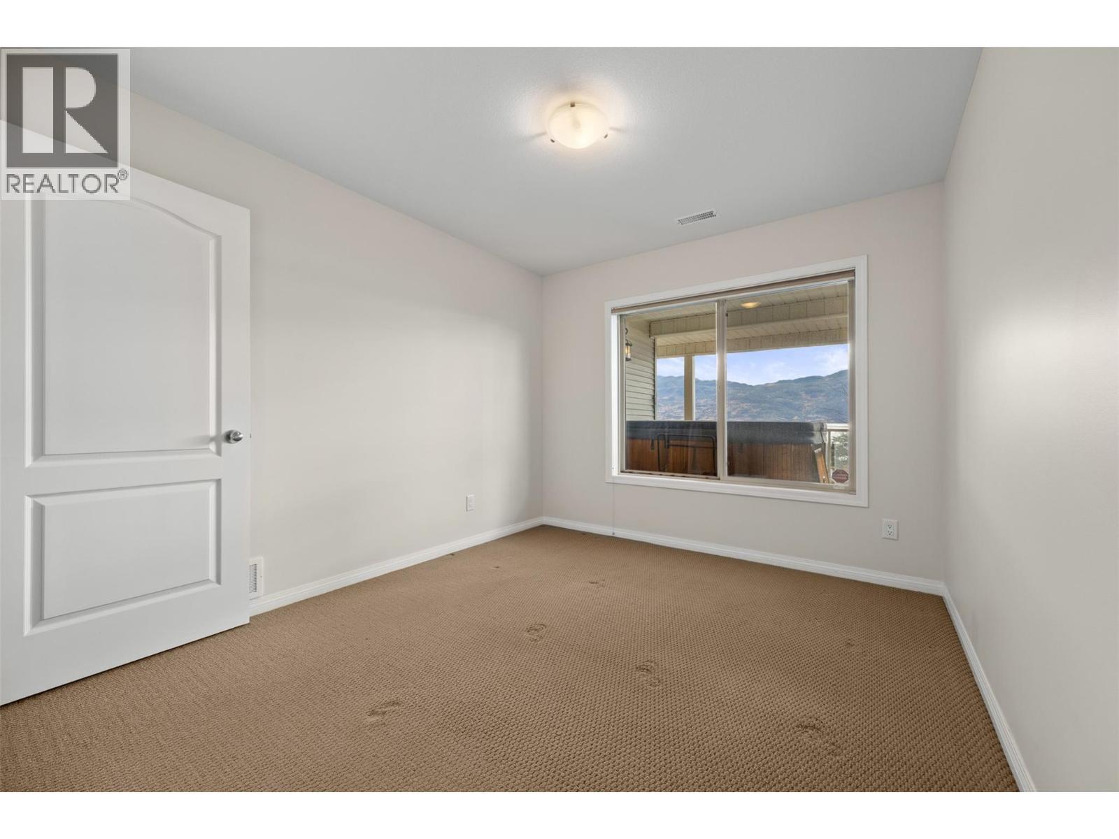 3rd Bedroom (Downstairs) - 2100 Boucherie Road Unit# 28, West Kelowna, BC - Indoor Photo Showing Other Room