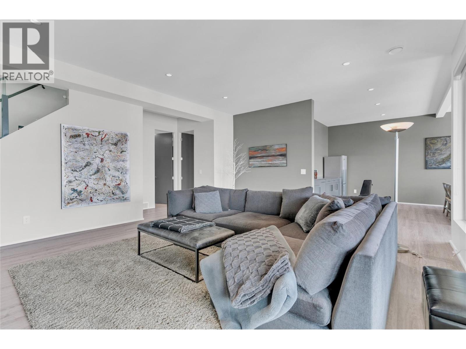 3416 Water Birch Circle, Kelowna, BC - Indoor Photo Showing Living Room