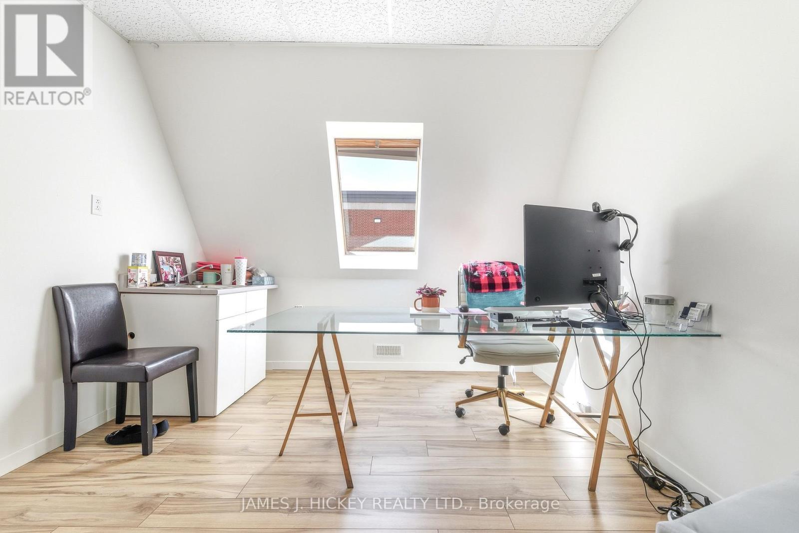 120 Deep River Road, Deep River, ON