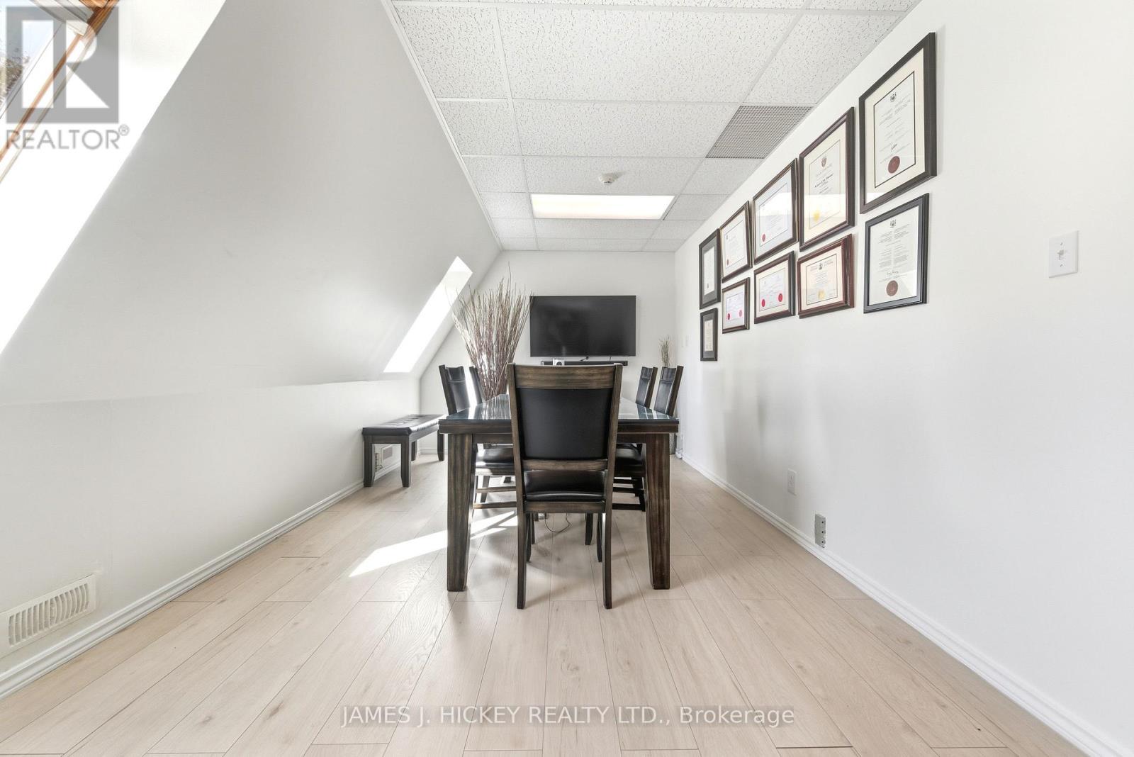 120 Deep River Road, Deep River, ON