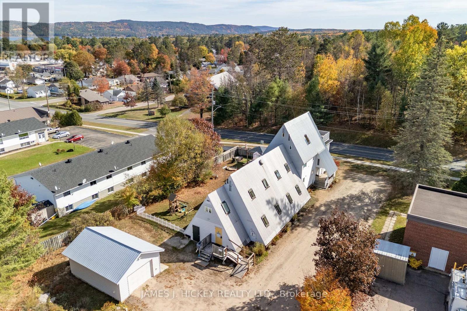 120 Deep River Road, Deep River, ON