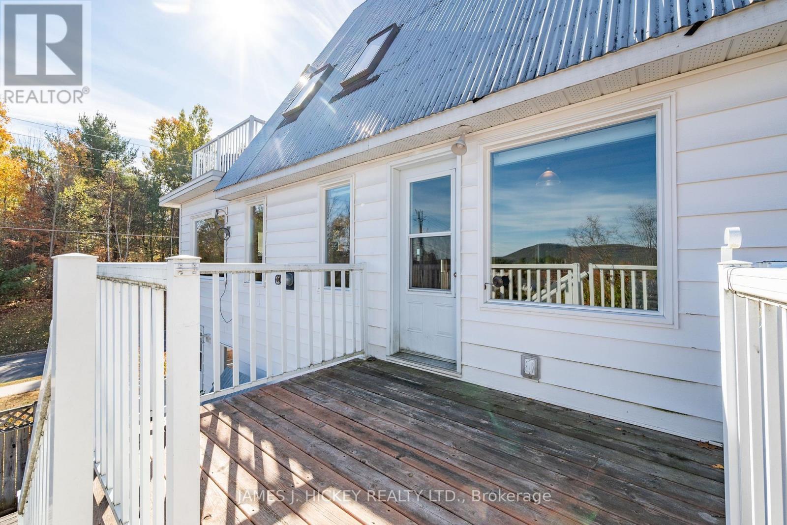 120 Deep River Road, Deep River, ON