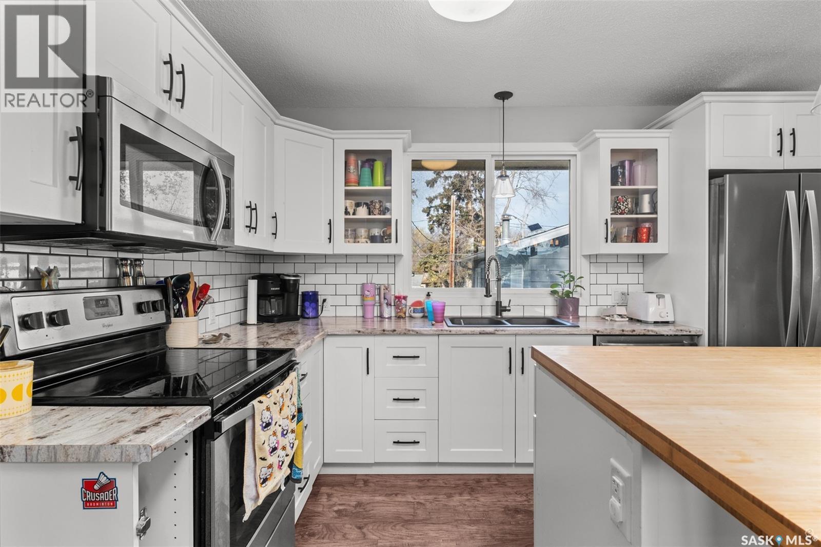 724 Eastwood Street, Prince Albert, SK - Indoor Photo Showing Kitchen With Double Sink