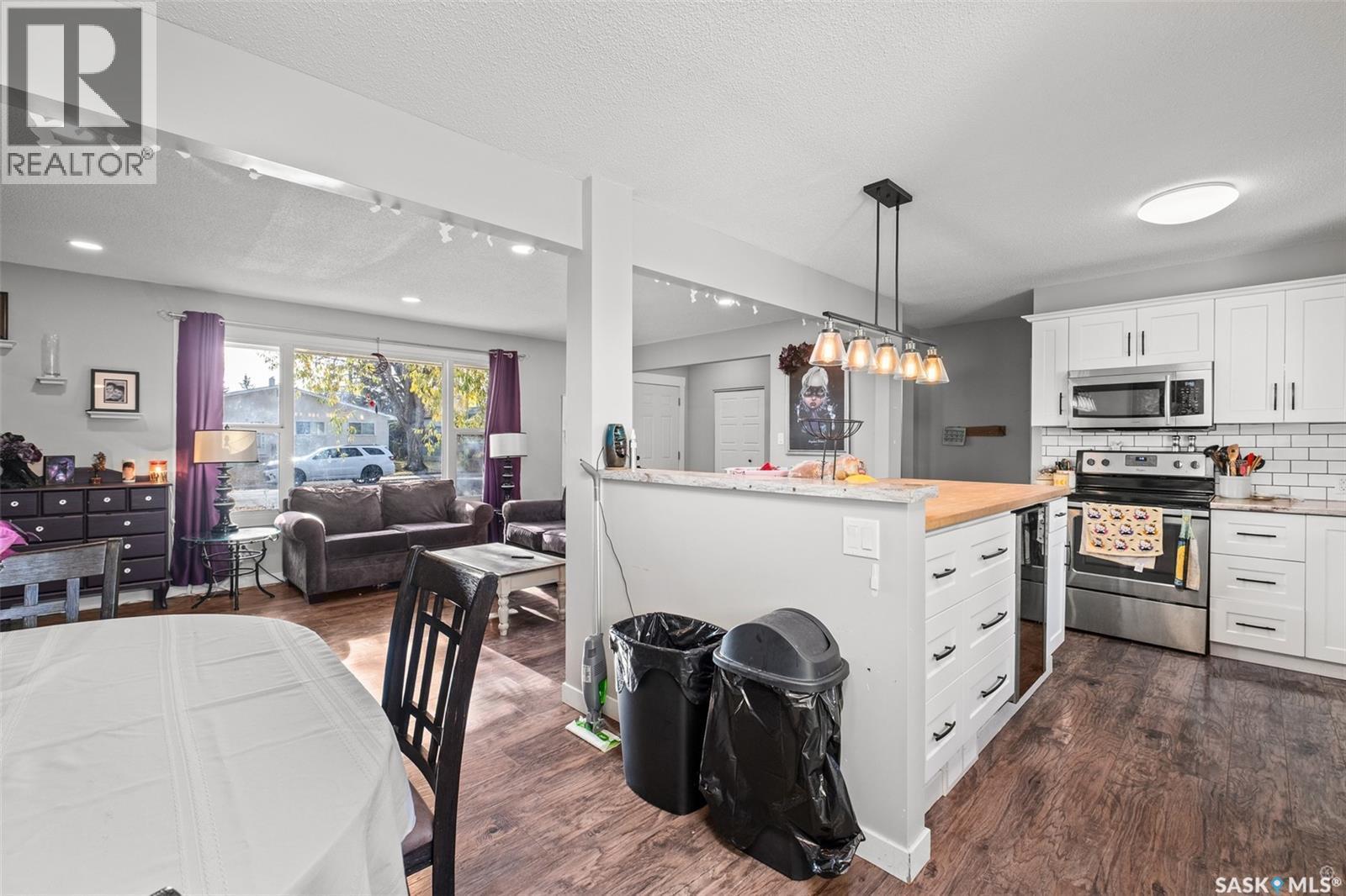 724 Eastwood Street, Prince Albert, SK - Indoor Photo Showing Kitchen